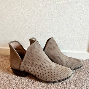 Lucky Brand Taupe Bailey Ankle Booties, Size 9
